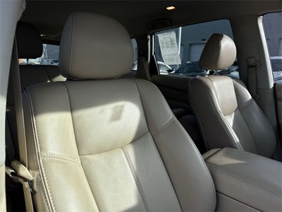 2020 Nissan Pathfinder SL