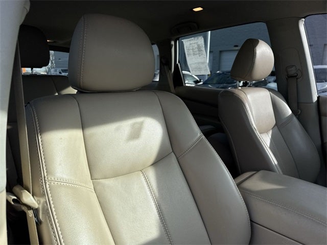 2020 Nissan Pathfinder SL