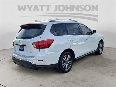 2020 Nissan Pathfinder SL