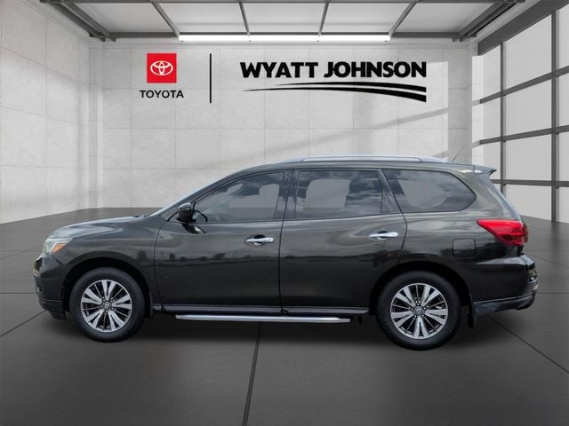 2017 Nissan Pathfinder SL