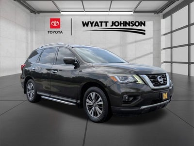 2017 Nissan Pathfinder SL
