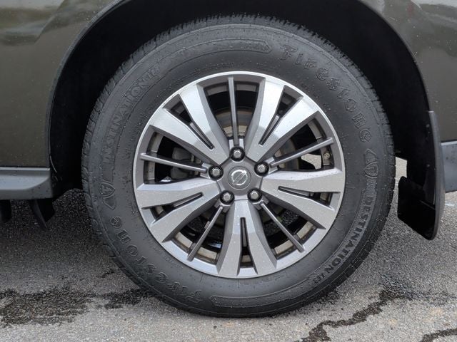 2017 Nissan Pathfinder SL