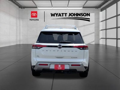 2024 Nissan Pathfinder Platinum