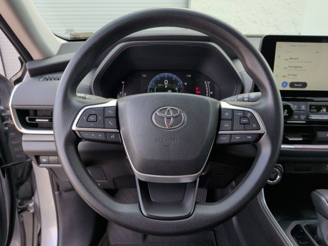 2025 Toyota Grand Highlander LE