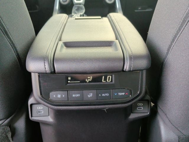 2025 Toyota Grand Highlander LE