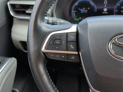 2023 Toyota Highlander Hybrid Platinum