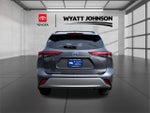 2023 Toyota Highlander Hybrid Platinum