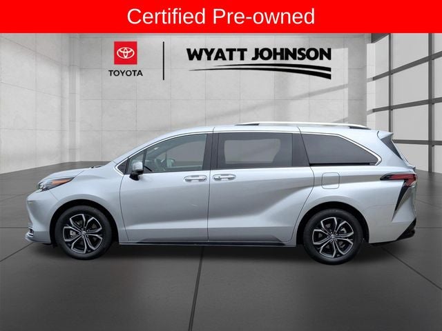 2025 Toyota Sienna Platinum 7 Passenger