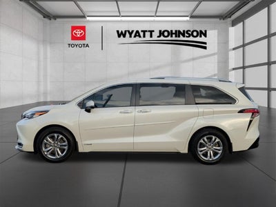 2021 Toyota Sienna Platinum 7 Passenger