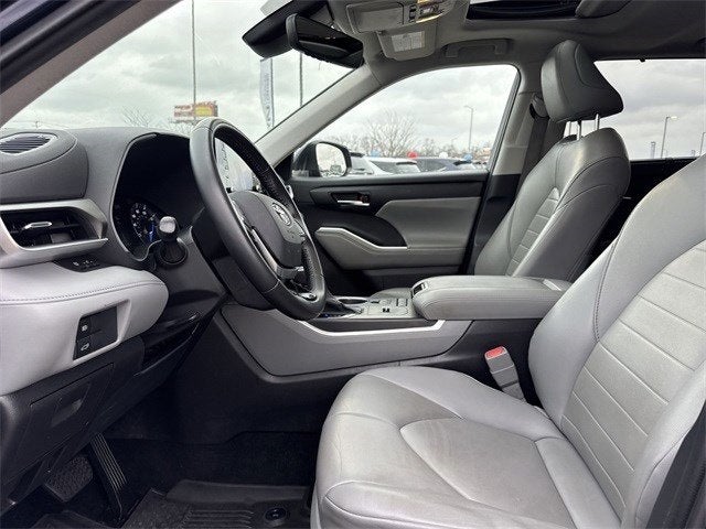 2021 Toyota Highlander Hybrid XLE