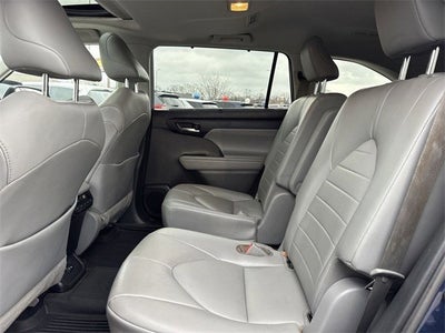 2021 Toyota Highlander Hybrid XLE