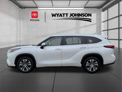 2023 Toyota Highlander XLE