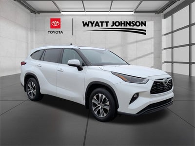 2023 Toyota Highlander XLE