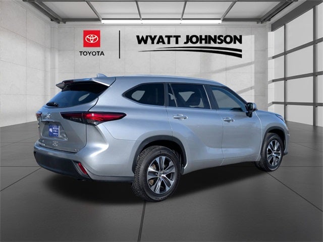 2024 Toyota Highlander XLE