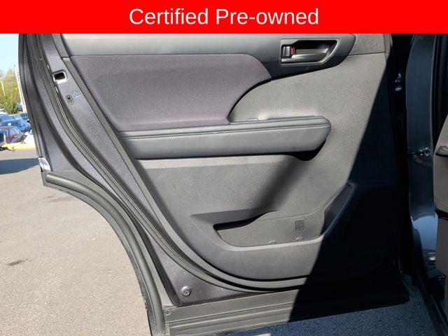 2025 Toyota Highlander LE