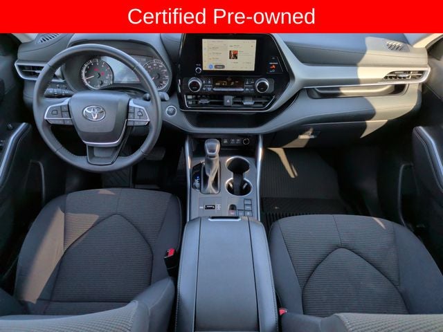2025 Toyota Highlander LE