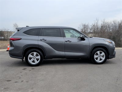 2023 Toyota Highlander LE