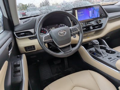 2023 Toyota Highlander XLE