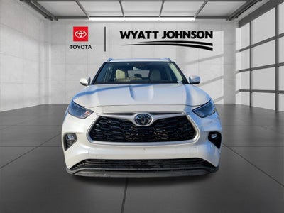 2023 Toyota Highlander XLE