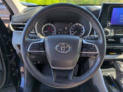 2024 Toyota Highlander XLE