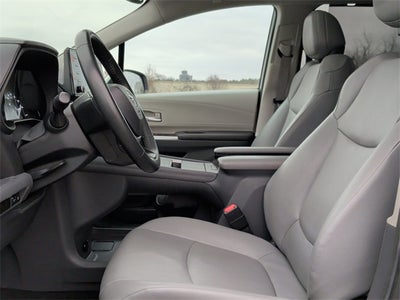 2024 Toyota Sienna XLE