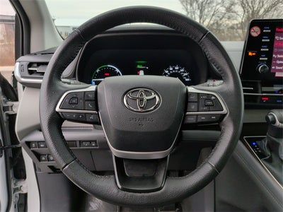 2024 Toyota Sienna XLE