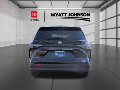 2024 Toyota Sienna XLE