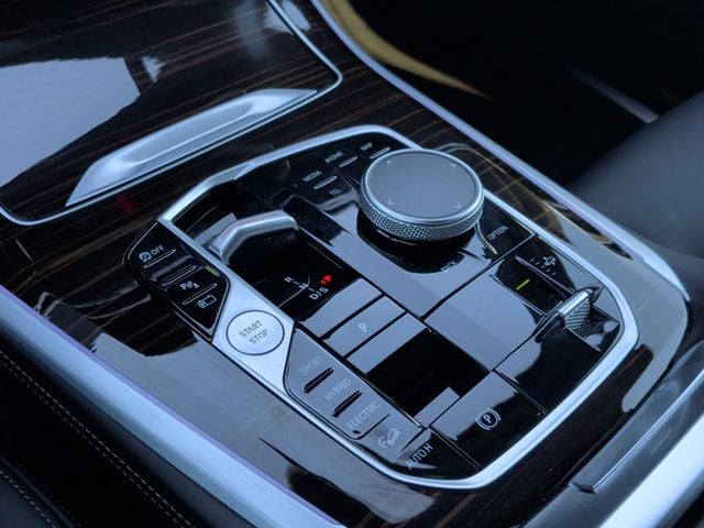 2025 BMW X5 xDrive50e