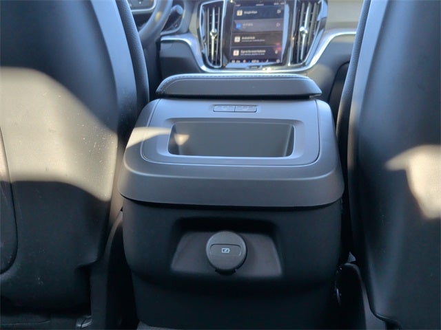 2024 Volvo S60 B5 Core Dark Theme