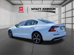 2024 Volvo S60 B5 Core Dark Theme