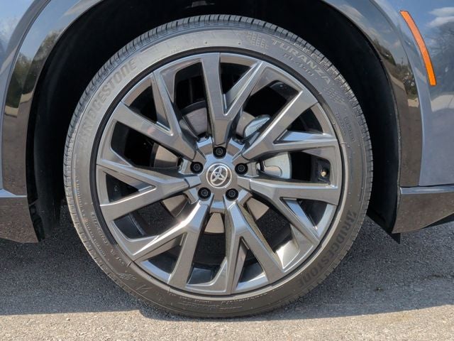 2025 Toyota Crown Signia Limited