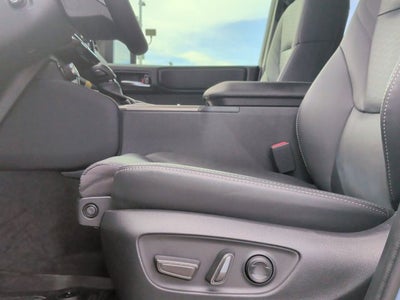 2025 Toyota Land Cruiser Base Premium
