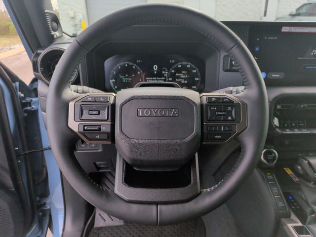 2025 Toyota Land Cruiser Base Premium