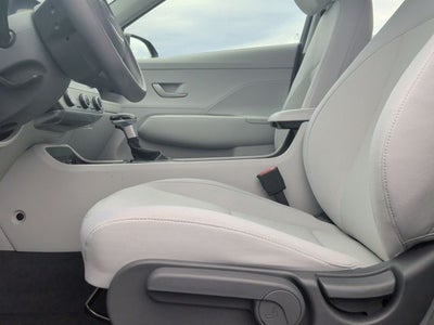 2024 Hyundai Kona SE