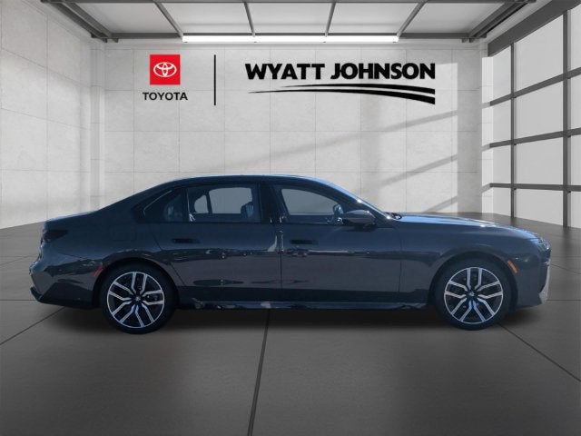 2023 BMW 7 Series 760i xDrive