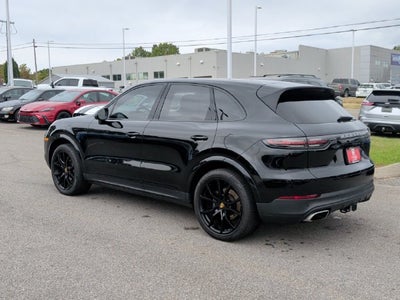 2021 Porsche Cayenne Base