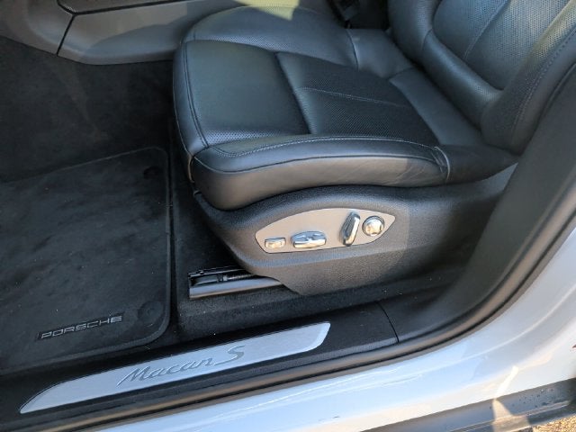 2022 Porsche Macan S
