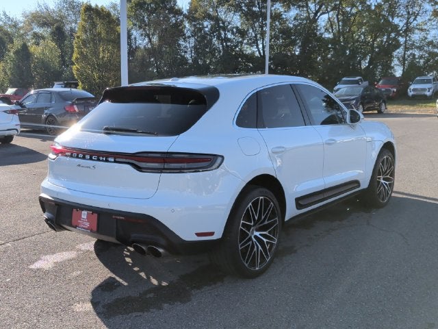 2022 Porsche Macan S