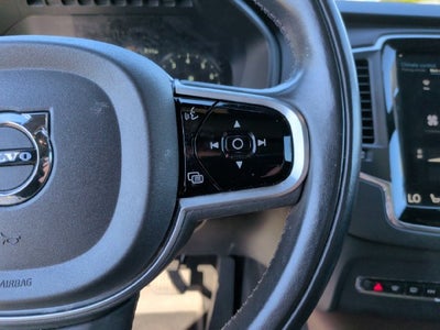 2020 Volvo XC90 T6 Momentum