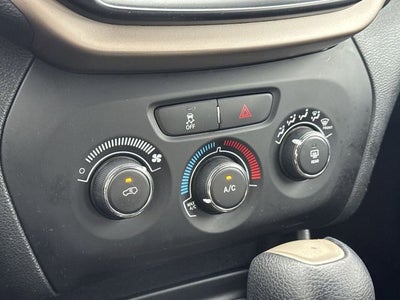 2016 Jeep Cherokee Sport