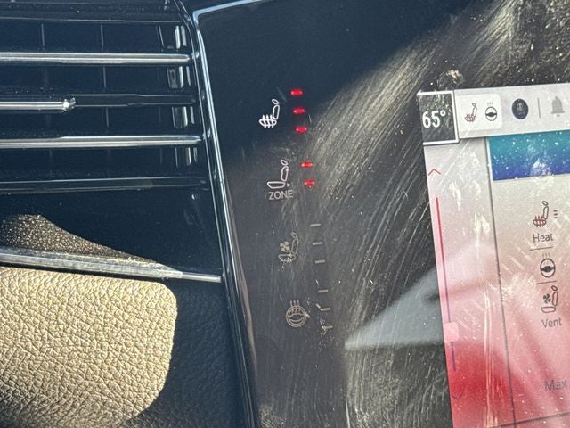 2023 Jeep Wagoneer Base