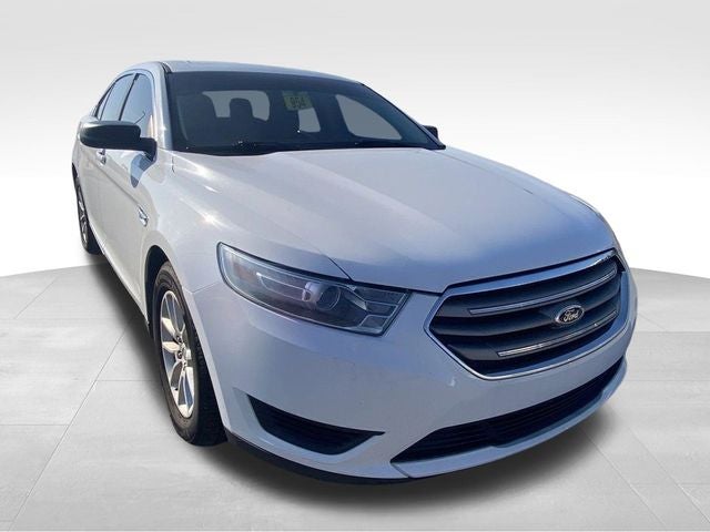 2014 Ford Taurus SE