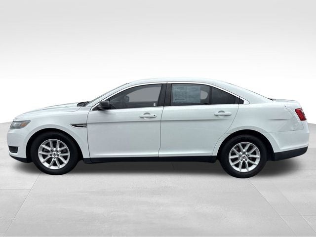 2014 Ford Taurus SE