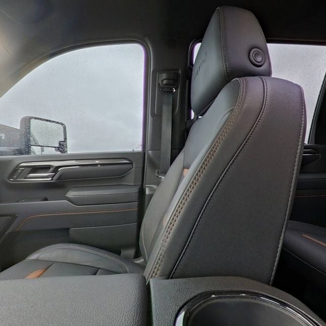 2025 GMC Sierra 2500HD AT4