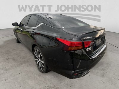 2022 Nissan Altima 2.5 SR