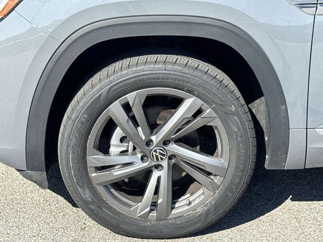 2024 Volkswagen Atlas Cross Sport 2.0T SEL R-Line