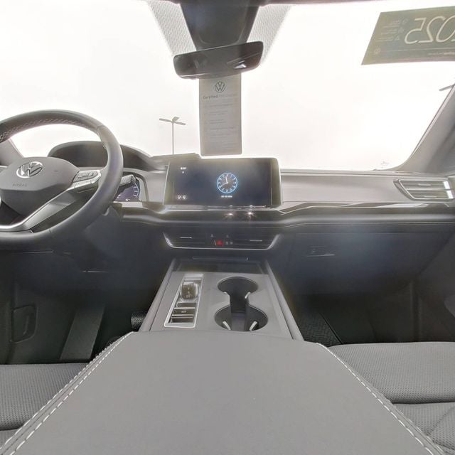 2025 Volkswagen Atlas Cross Sport 2.0T SE