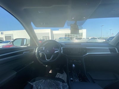 2023 Volkswagen Atlas 2.0T SE w/Technology