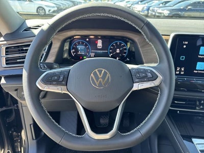 2026 Volkswagen Atlas SE w/Technology