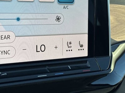 2026 Volkswagen Atlas SE w/Technology